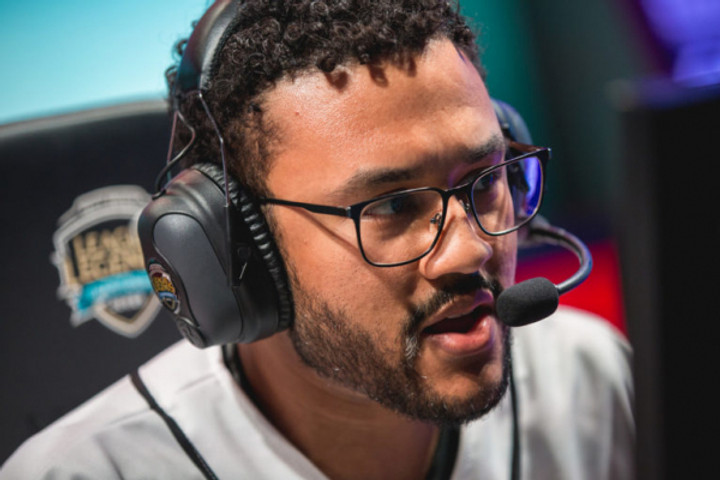 Aphromoo parts ways with 100 Thieves