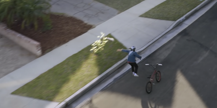 Verizon's new 5G ad shows the real world lagging out