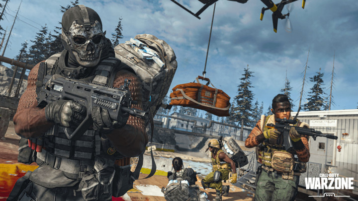 Call of Duty: Warzone finally lets players drop weapons