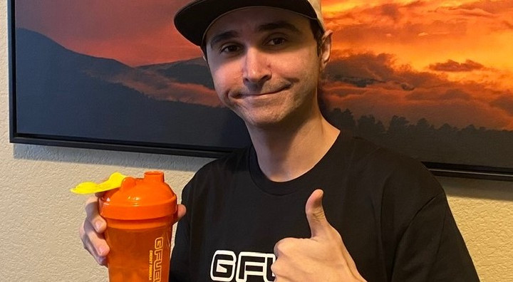 High time for summit1g as he pens GFUEL deal