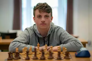 Chess Grandmaster refuses to pay charity tournament $5 entry fee, argues with organizers