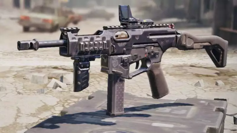 Call of Duty Mobile Season 4: Wild Dogs best SMG, the GKS in B tier of best SMGs in Call of Duty mobile