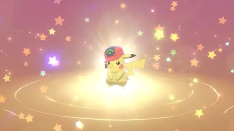 Hat de presente misterioso Pikachu